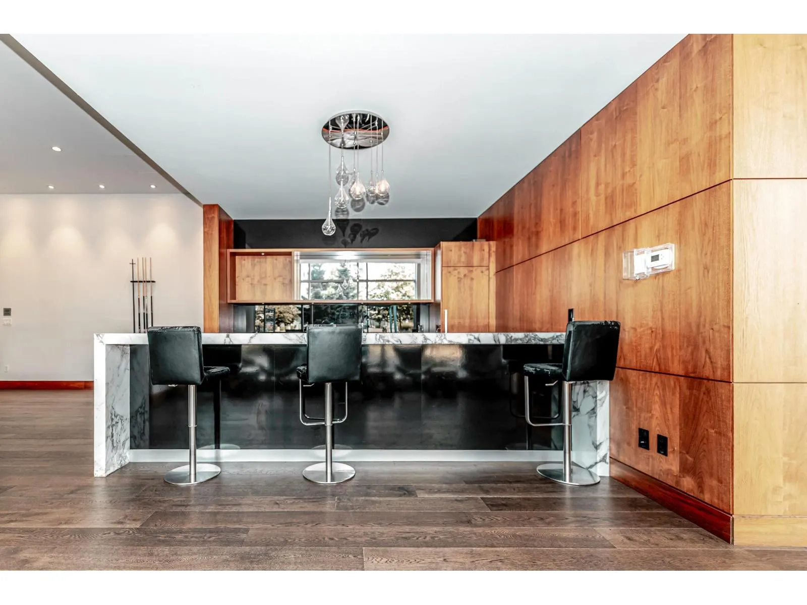 2503 13750 100 AVENUE