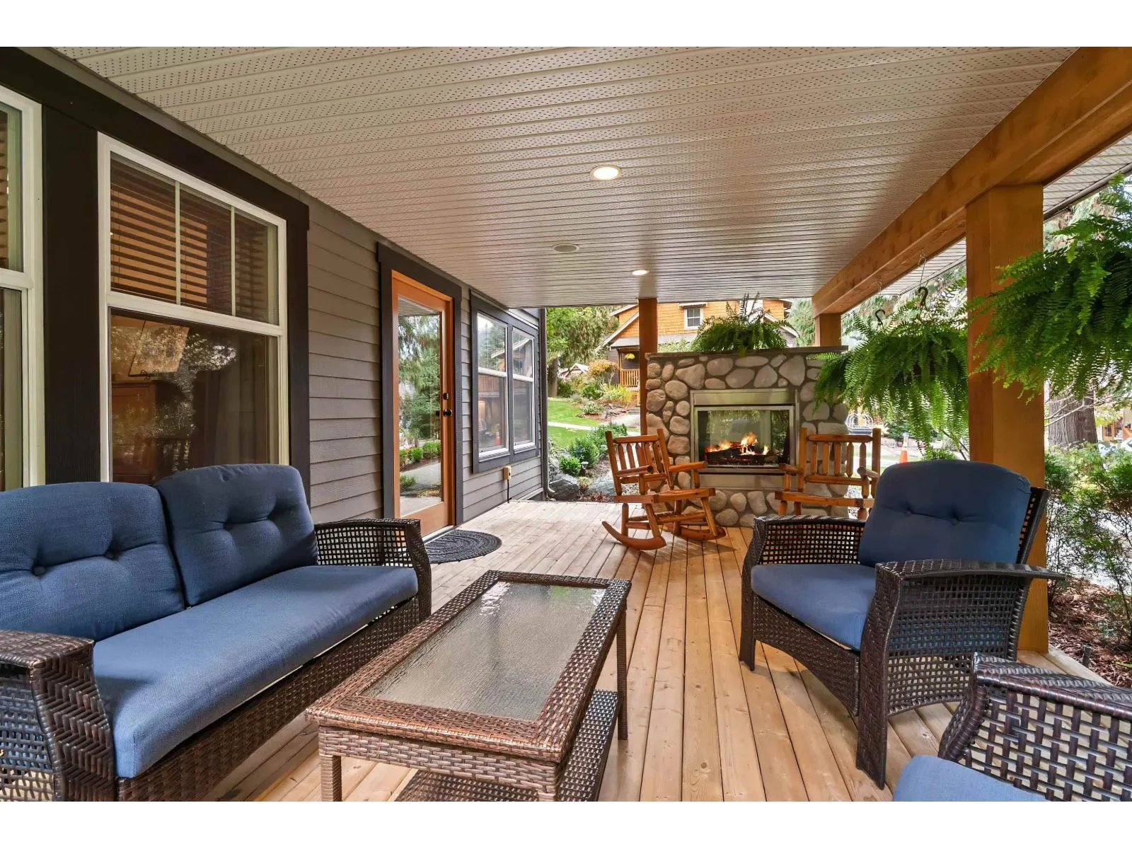 1800 PAINTED WILLOW ROAD|Cultus Lake South