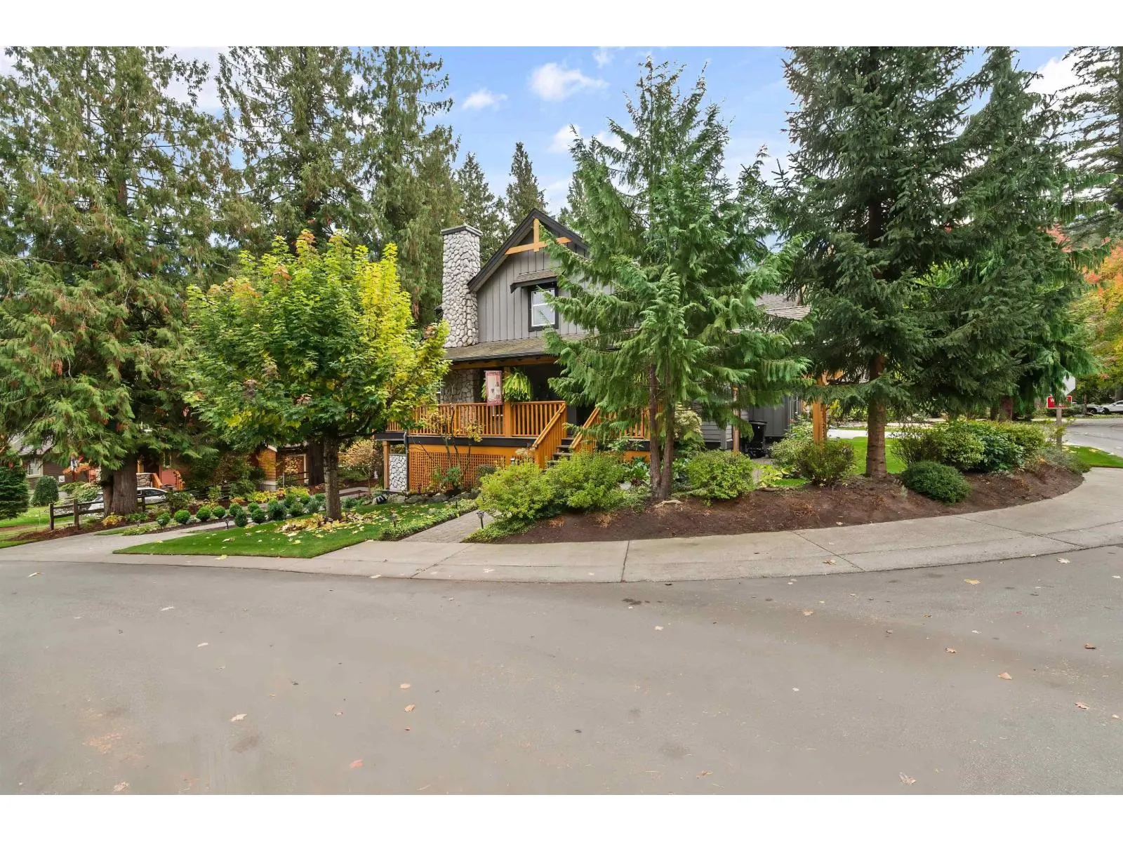 1800 PAINTED WILLOW ROAD|Cultus Lake South