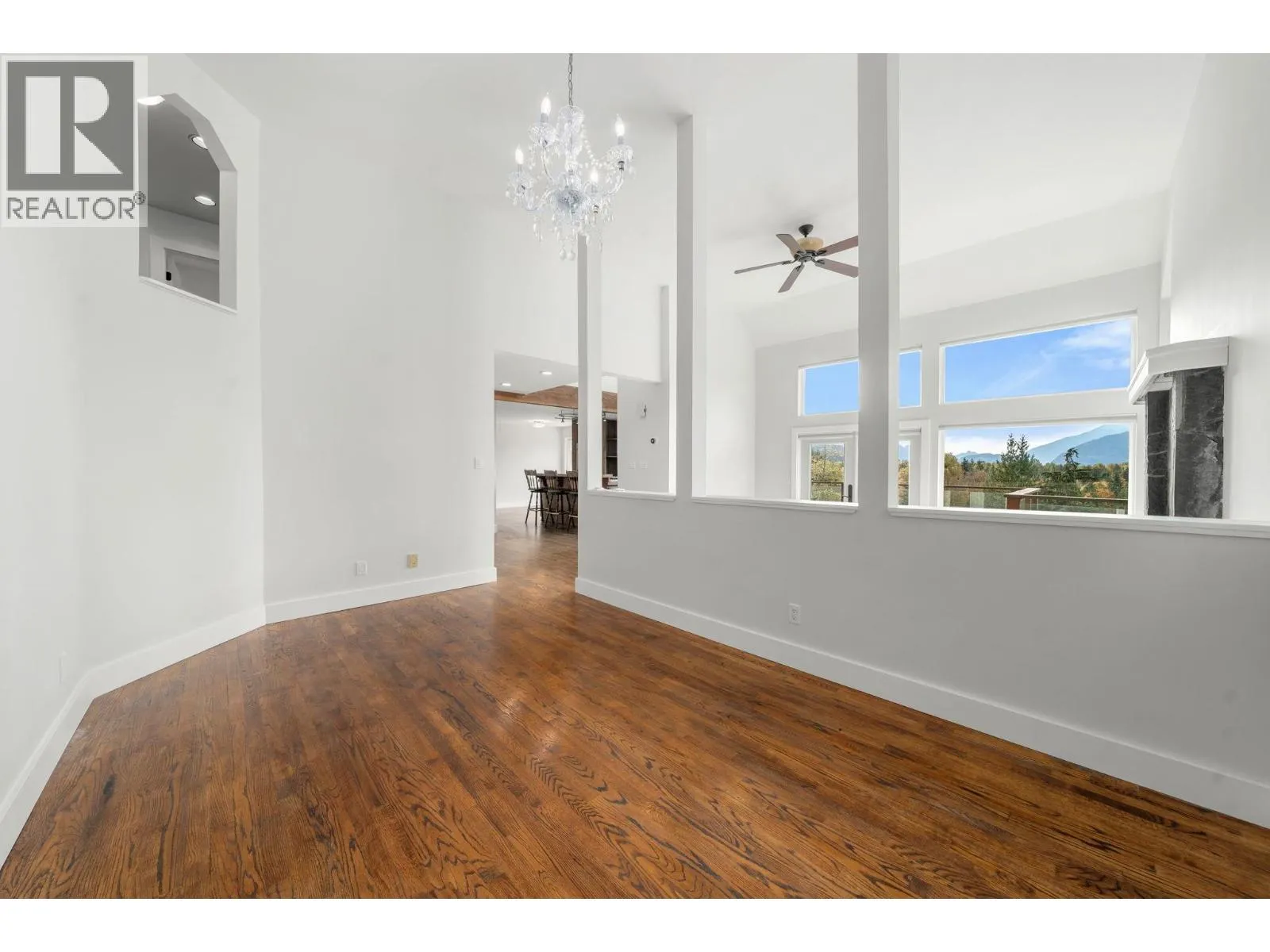 40222 SKYLINE DRIVE
