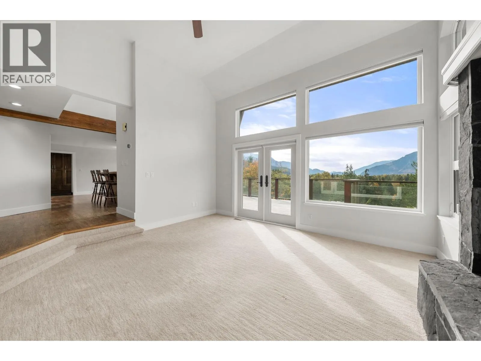 40222 SKYLINE DRIVE