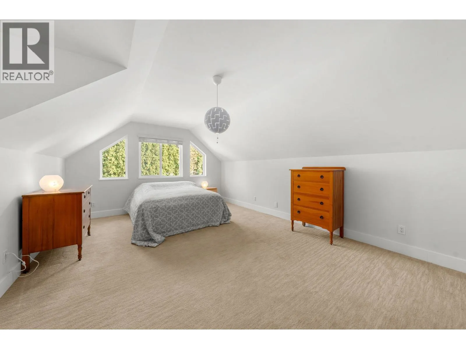 40222 SKYLINE DRIVE