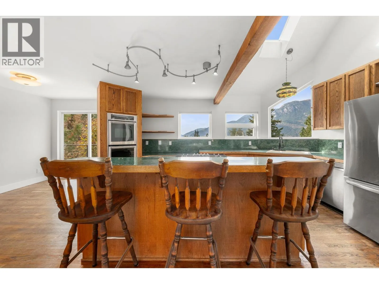 40222 SKYLINE DRIVE