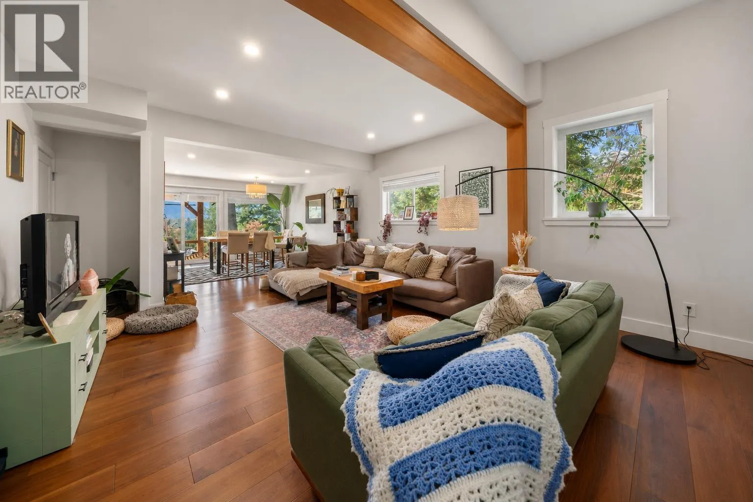 40222 SKYLINE DRIVE