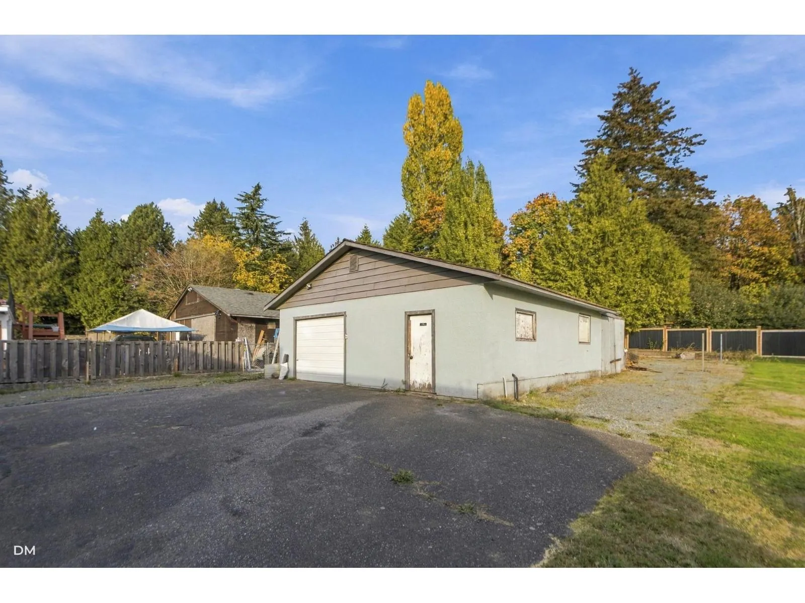 2548 SUNVALLEY CRESCENT