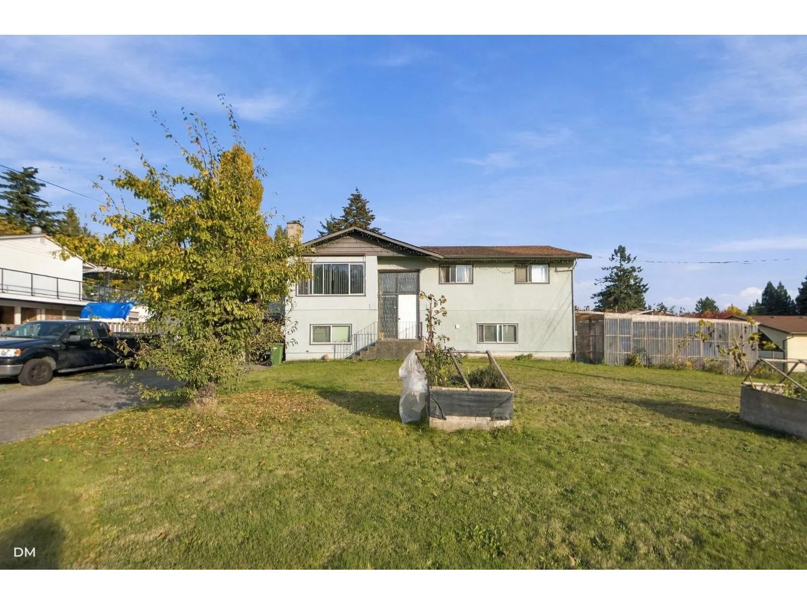 2548 SUNVALLEY CRESCENT