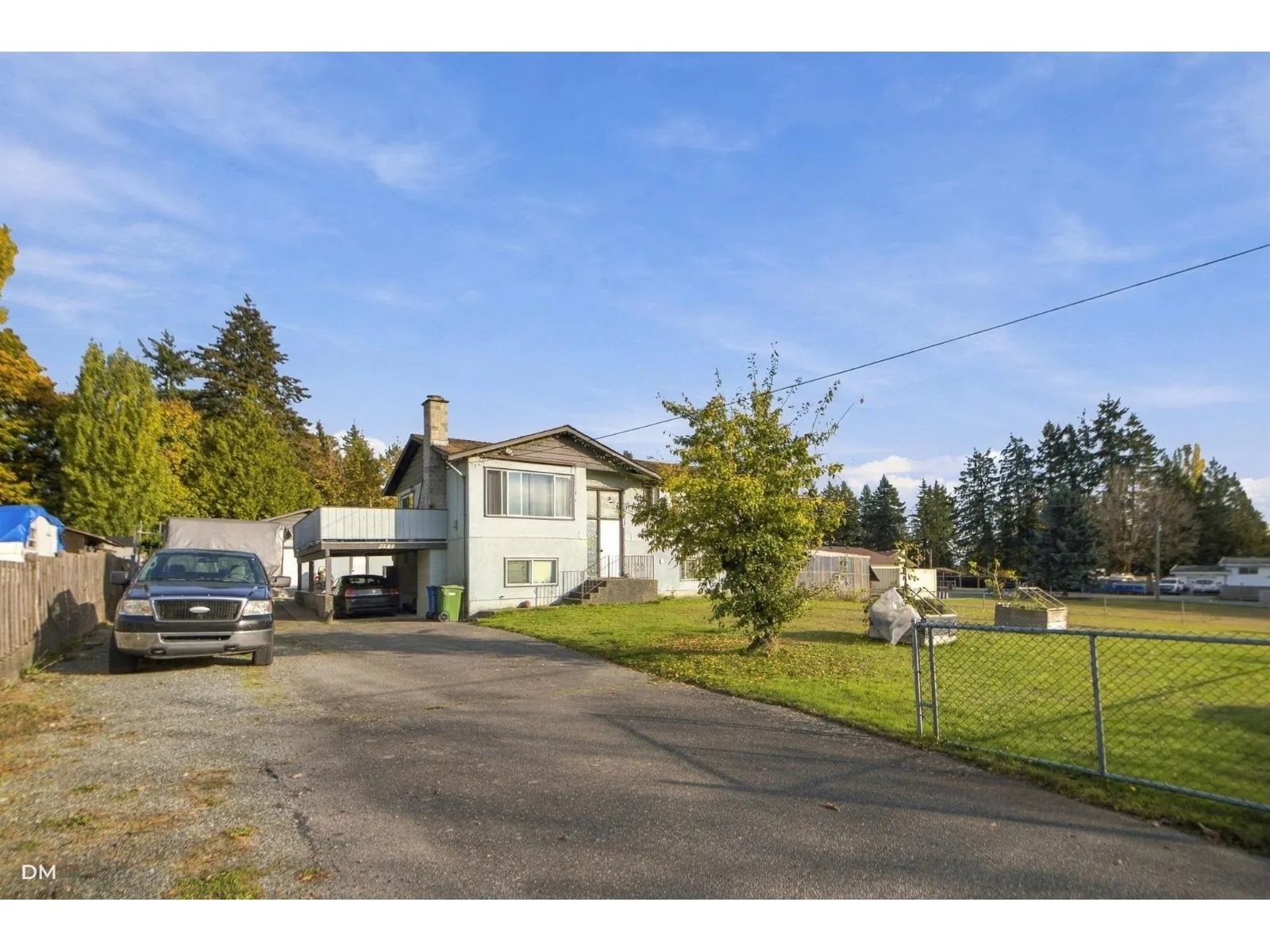 2548 SUNVALLEY CRESCENT