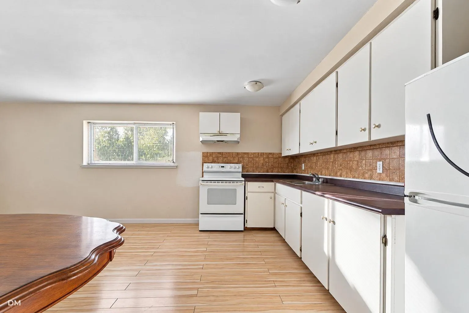 2548 SUNVALLEY CRESCENT