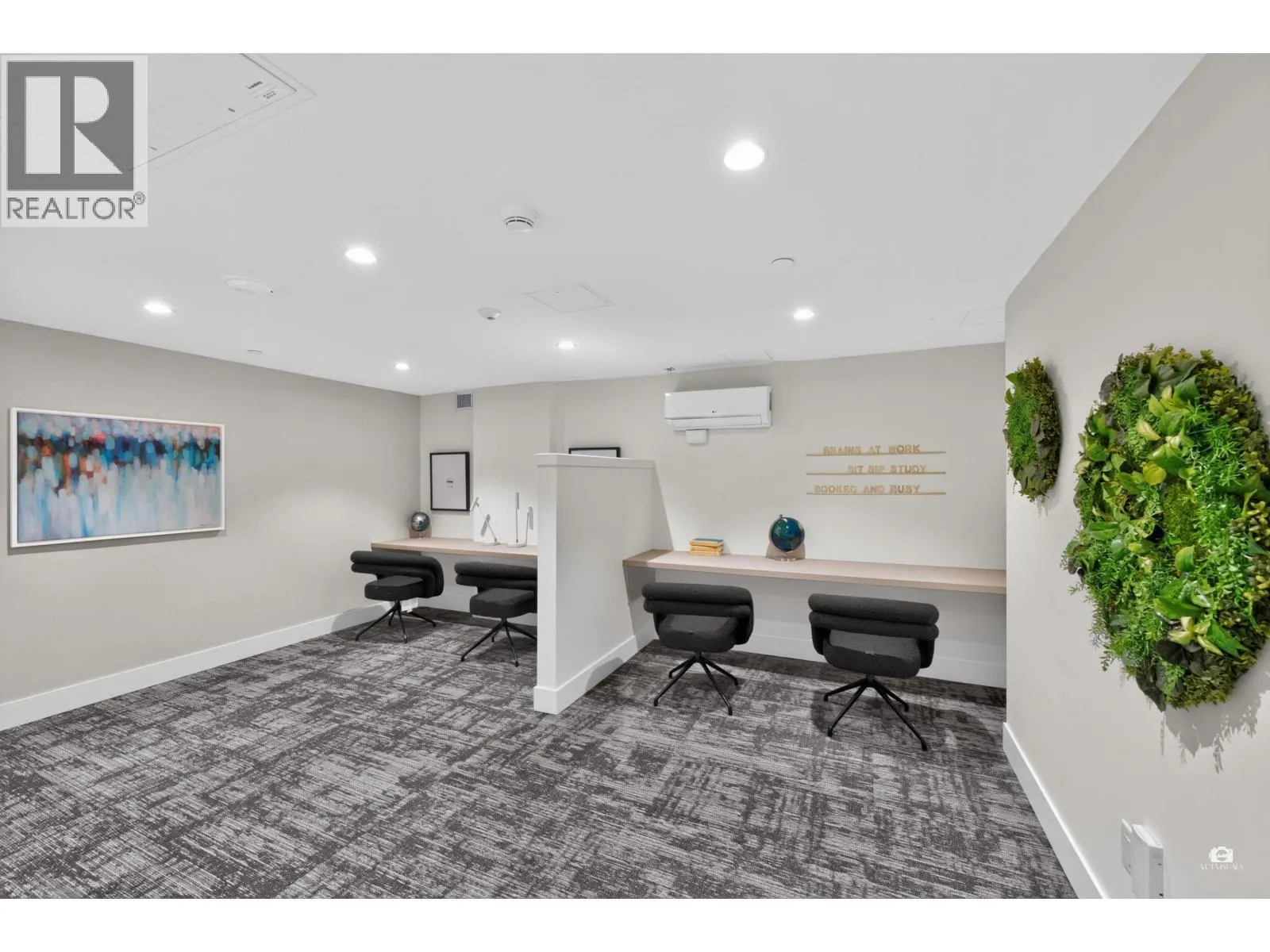 2207 518 CLARKE ROAD
