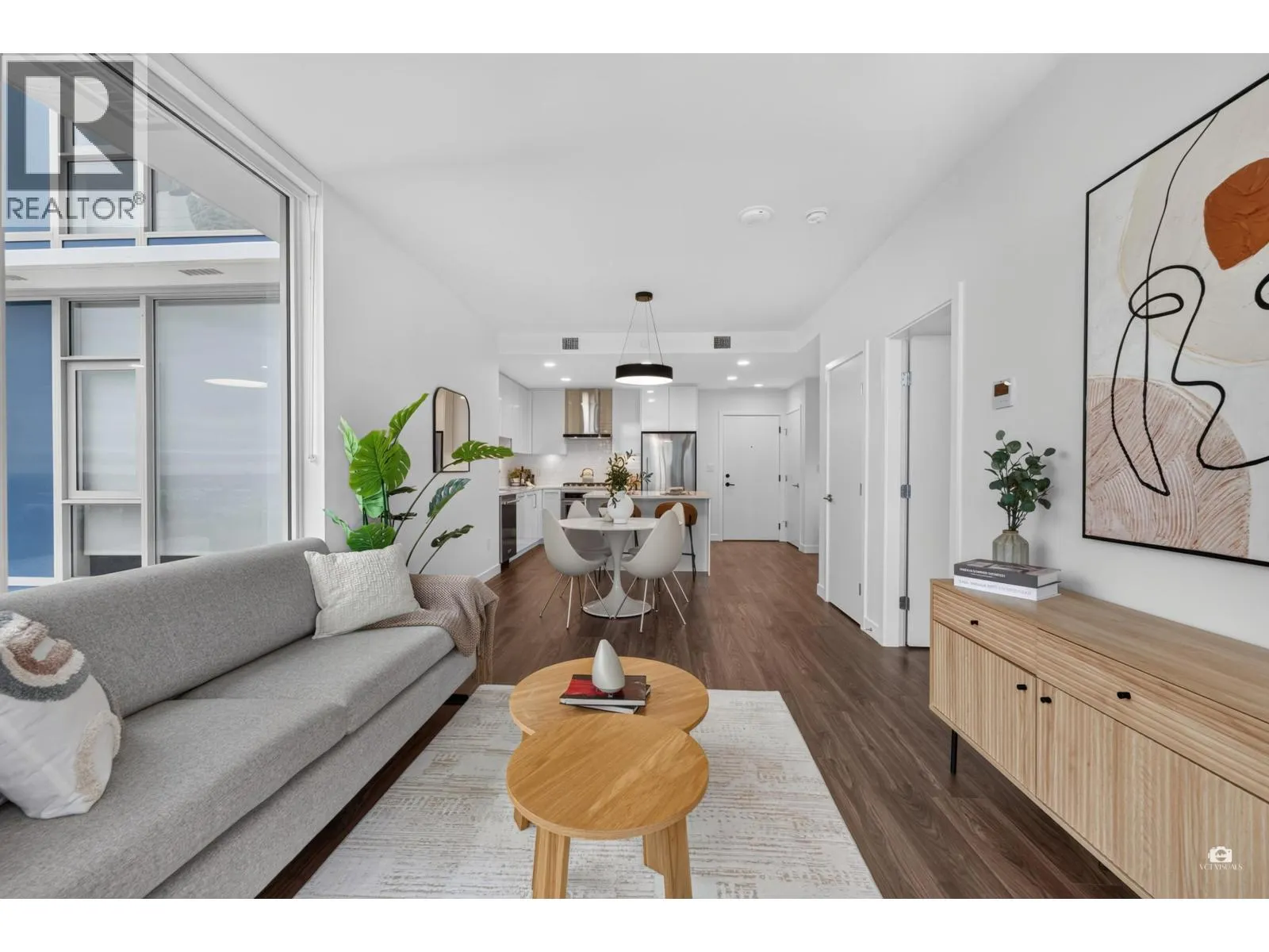 2207 518 CLARKE ROAD