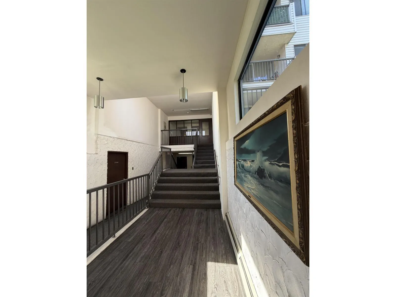 307 32733 BROADWAY EAST STREET