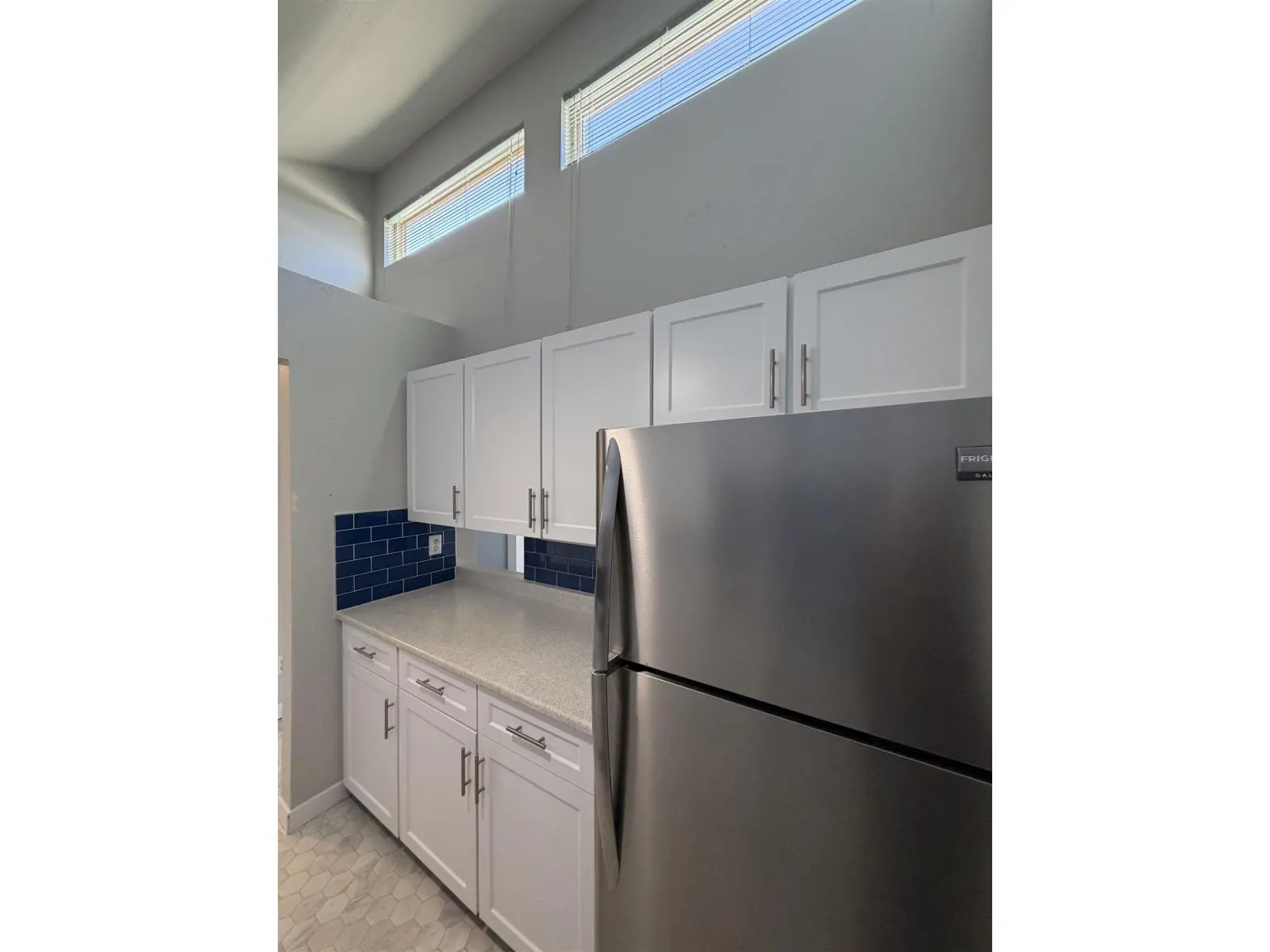 307 32733 BROADWAY EAST STREET