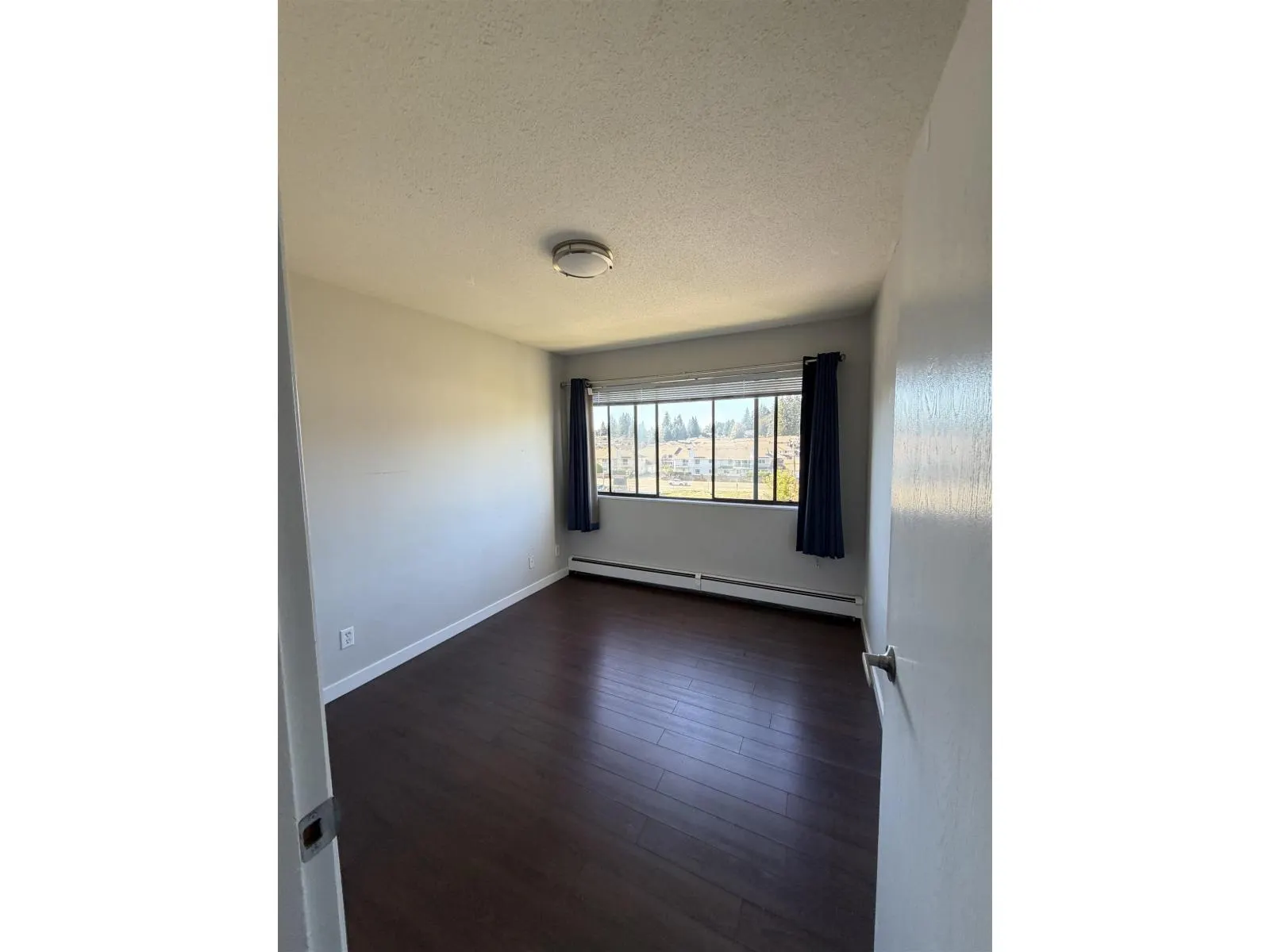 307 32733 BROADWAY EAST STREET