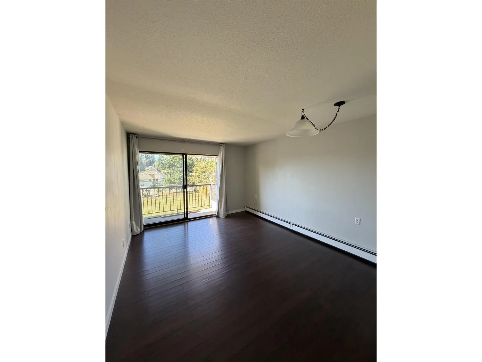307 32733 BROADWAY EAST STREET