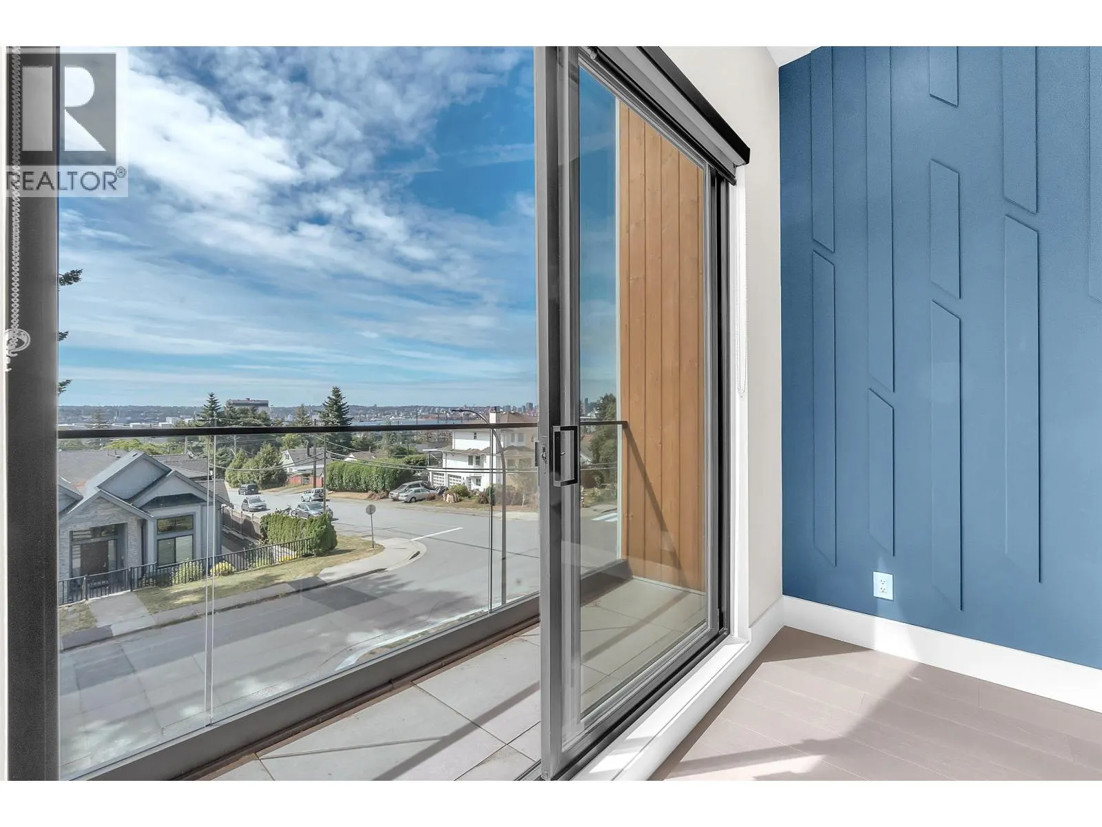 504 E 5TH STREET