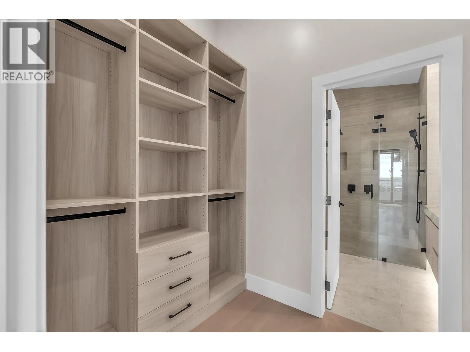 504 E 5TH STREET