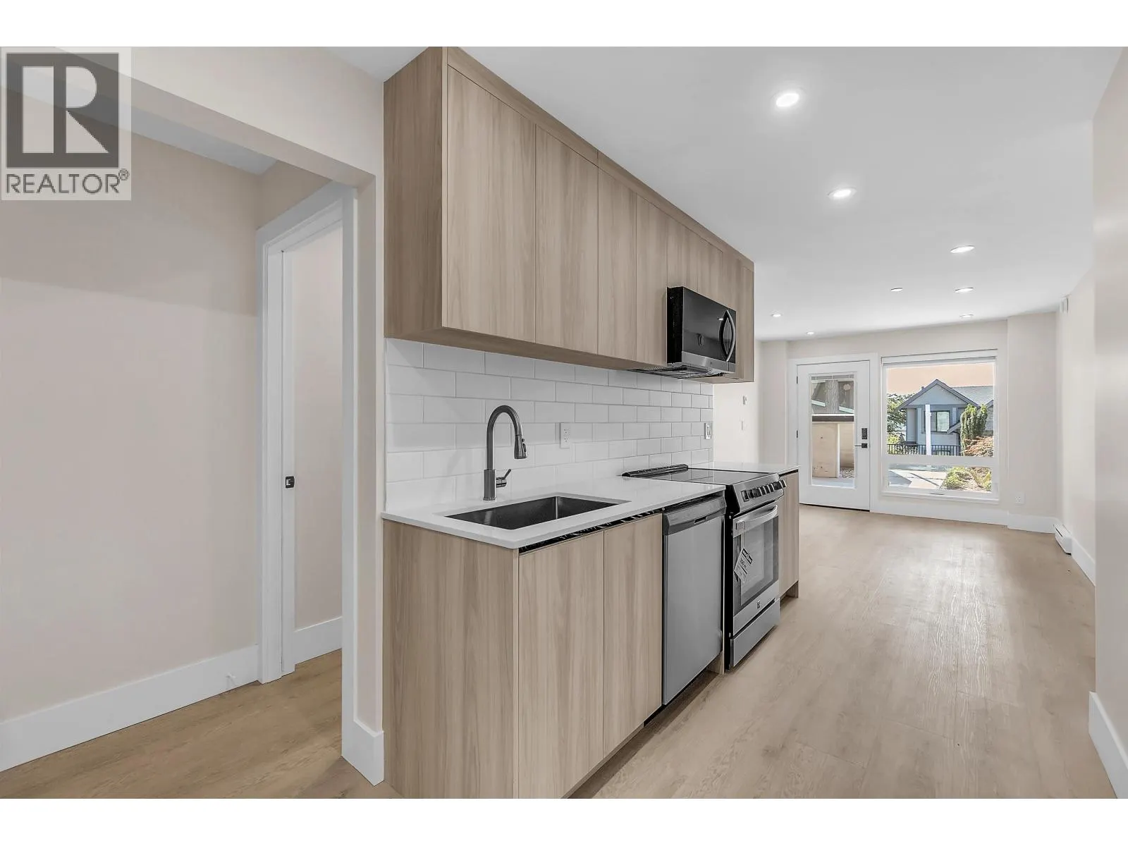 504 E 5TH STREET