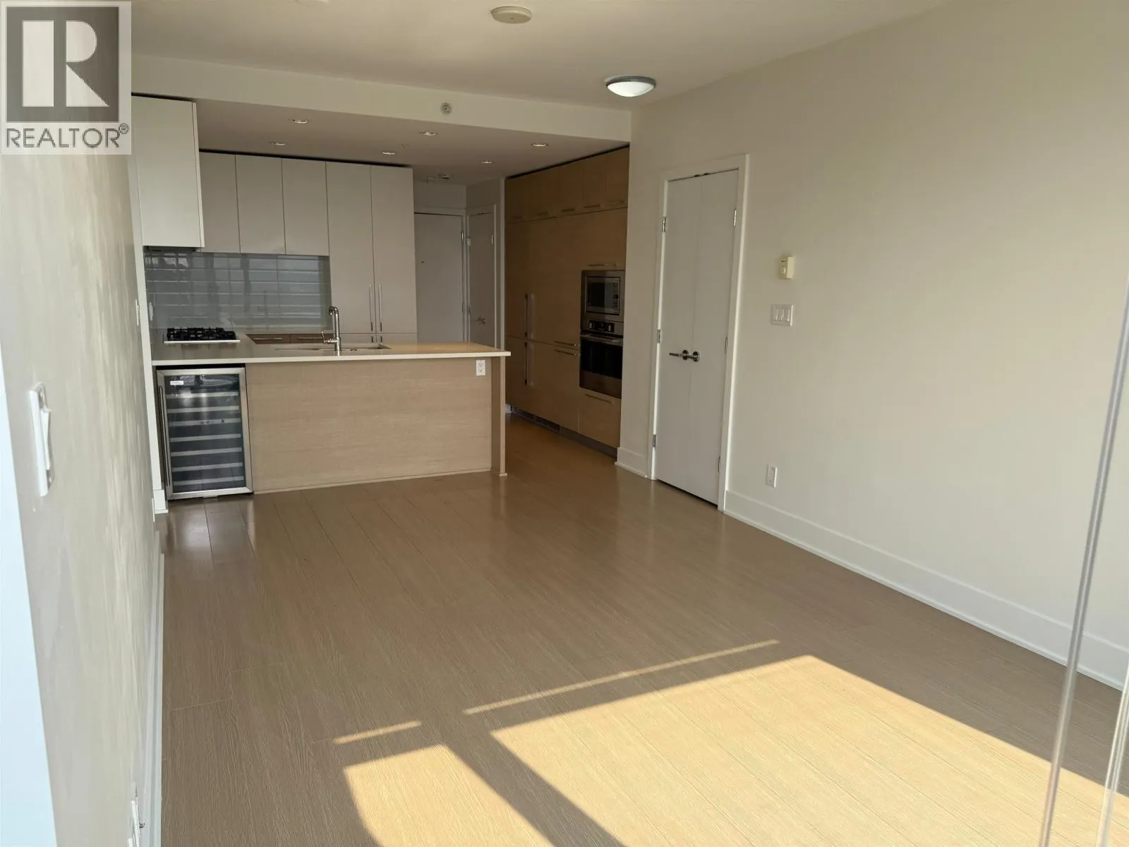 3310 1188 PINETREE WAY