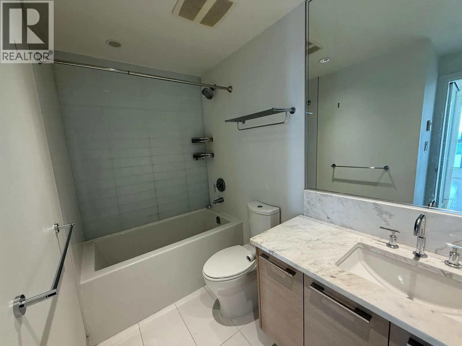 3310 1188 PINETREE WAY