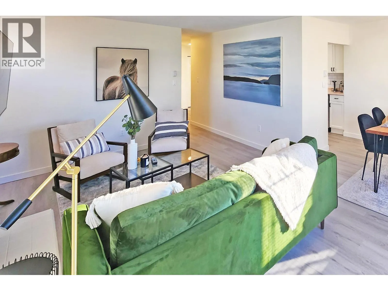 402 8772 SW MARINE DRIVE