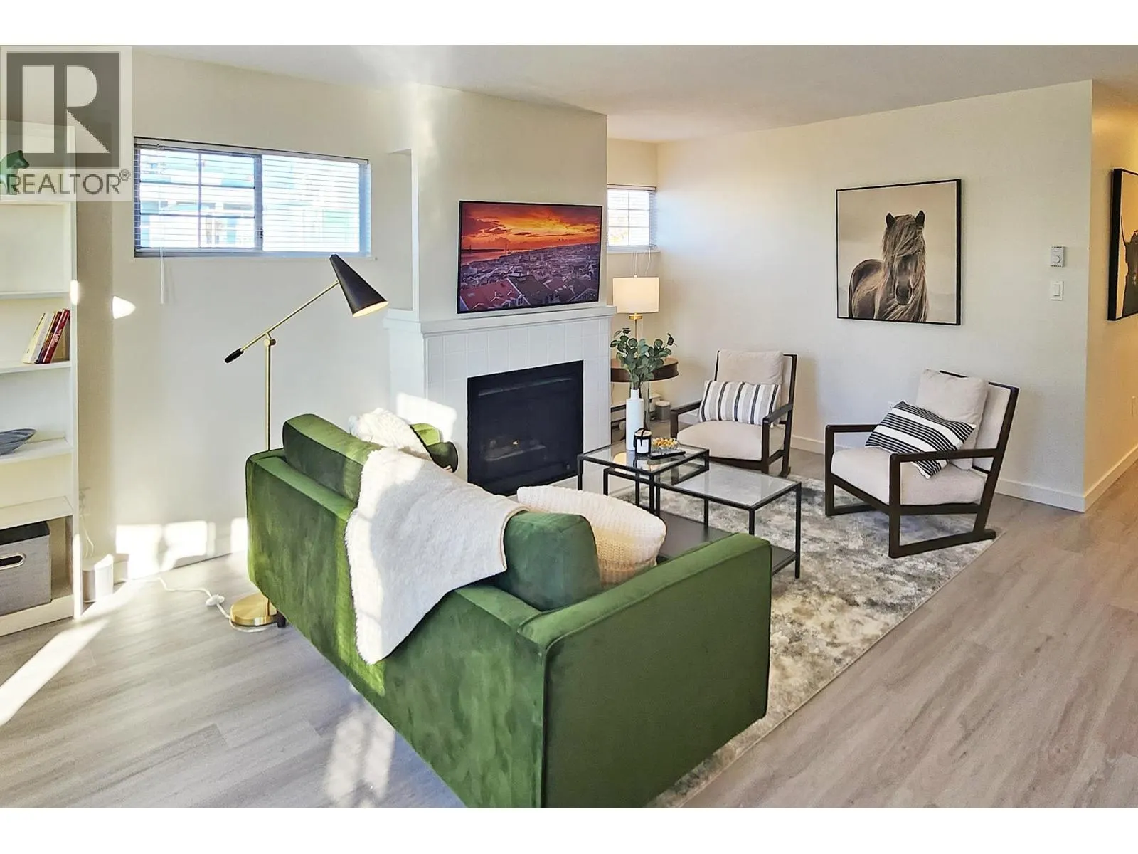 402 8772 SW MARINE DRIVE