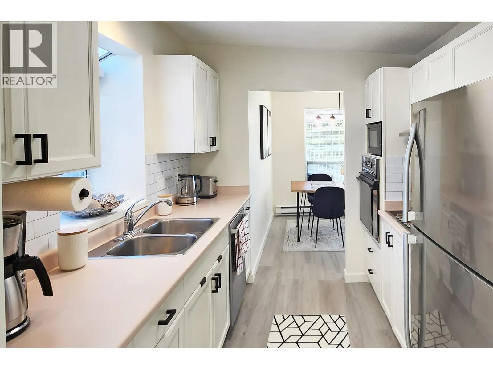 402 8772 SW MARINE DRIVE