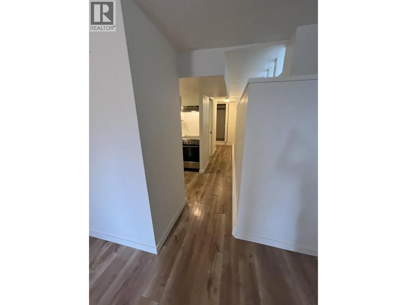 3371 CHESTERFIELD AVENUE