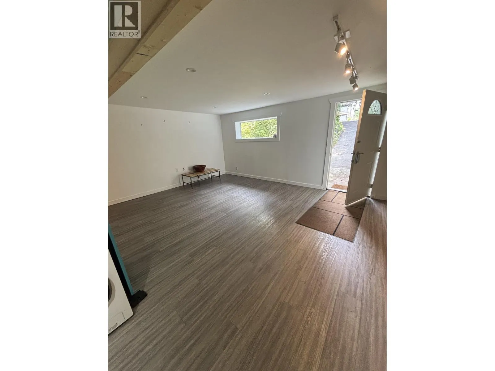 23942 FERN CRESCENT