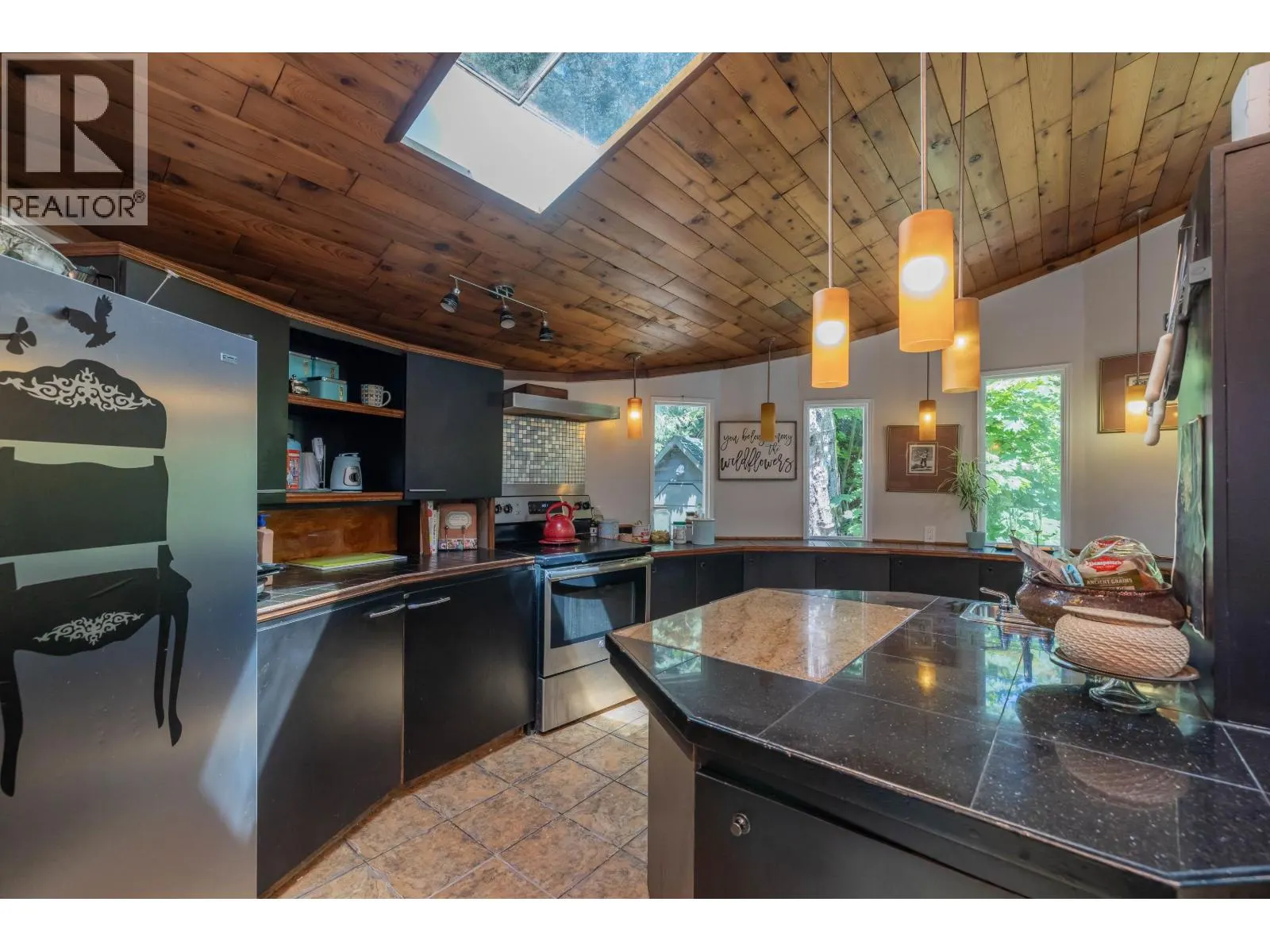23942 FERN CRESCENT