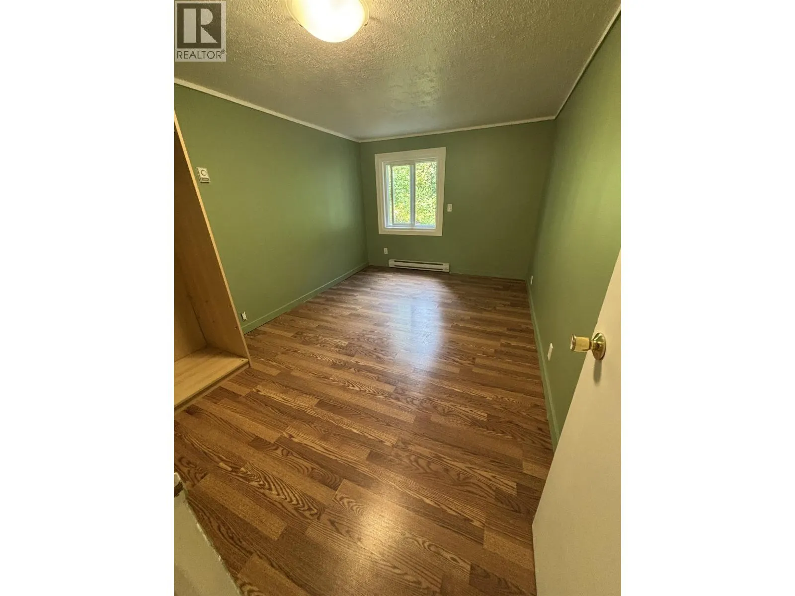 23942 FERN CRESCENT