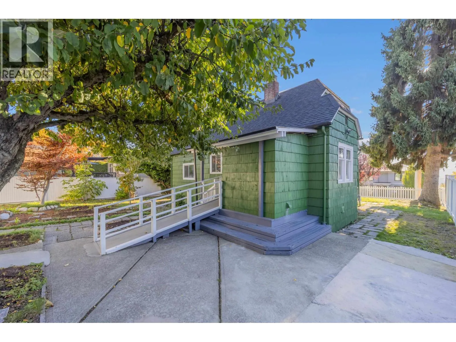 1603 HAMILTON STREET
