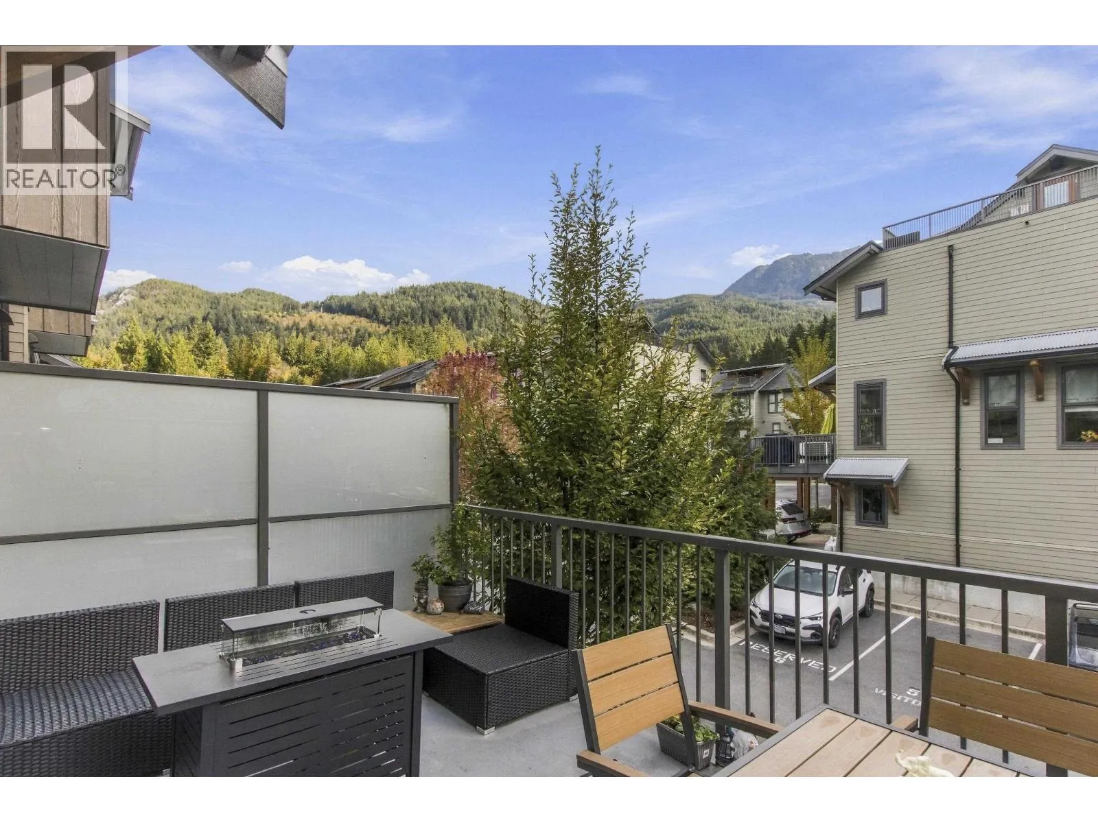 18 351 COPPER DRIVE