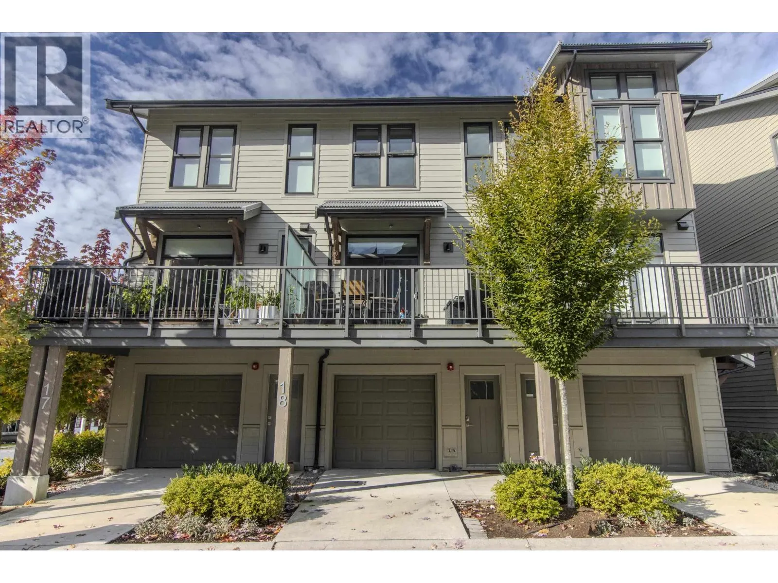 18 351 COPPER DRIVE