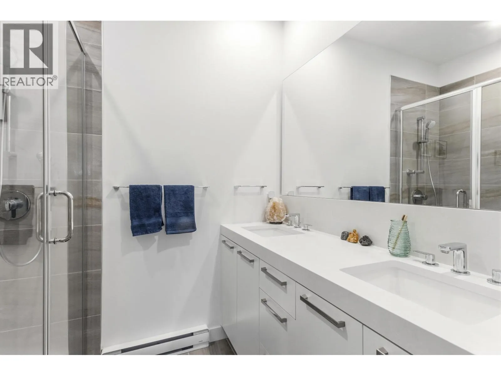 18 351 COPPER DRIVE