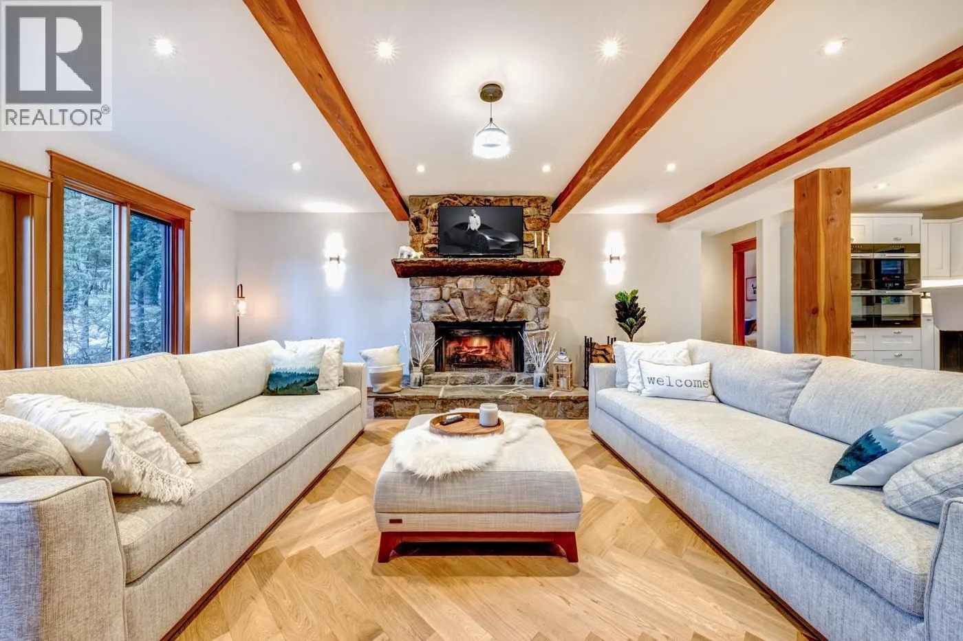 8348 MOUNTAIN VIEW DRIVE
