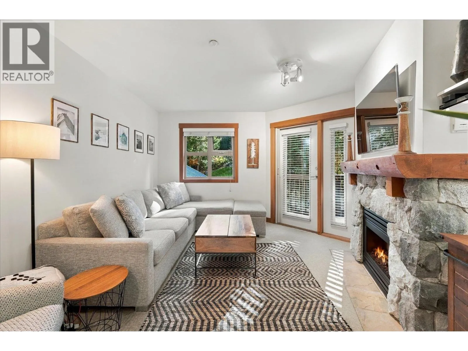 318 4660 BLACKCOMB WAY