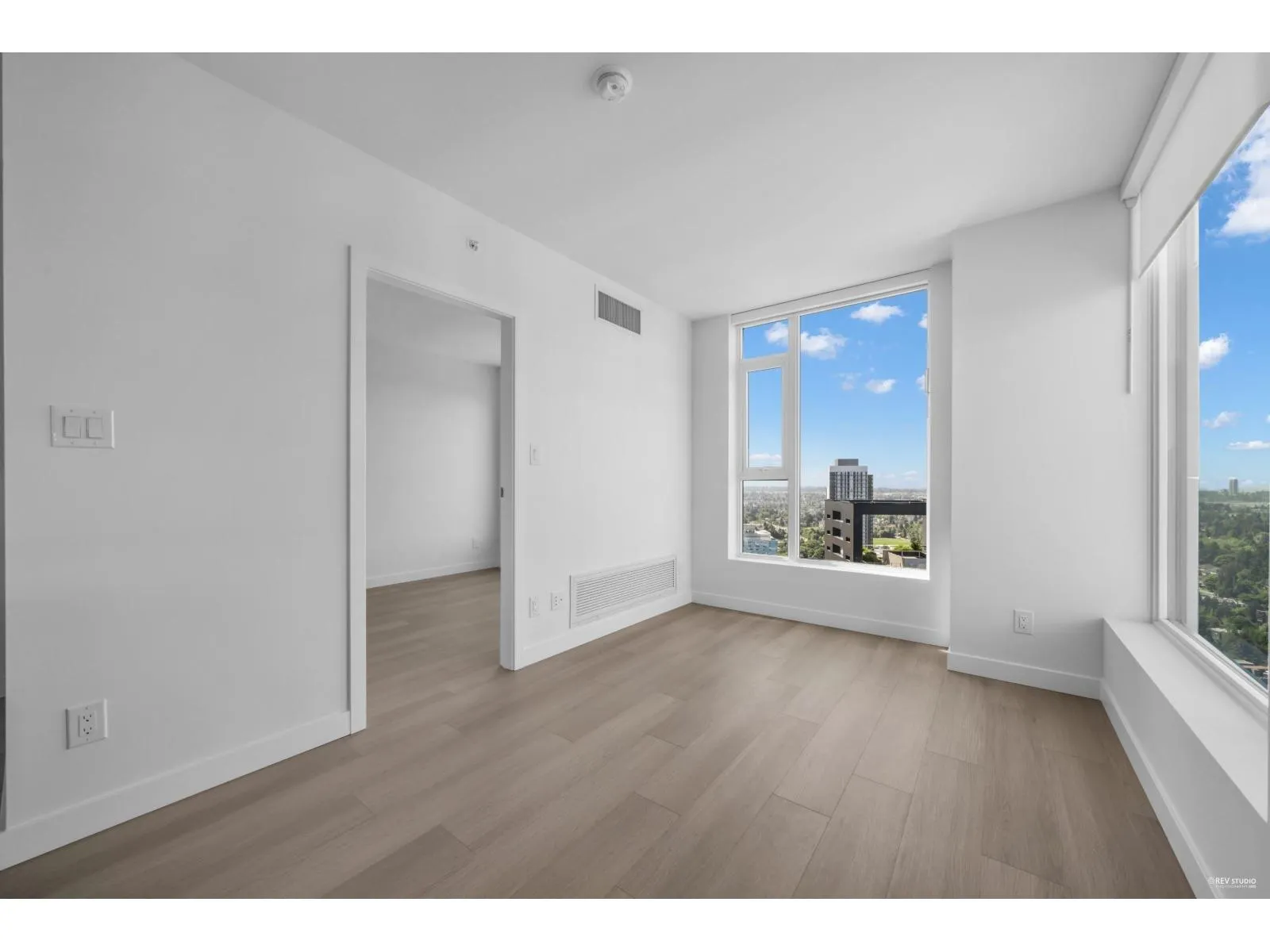 3303 13725 GEORGE JUNCTION STREET