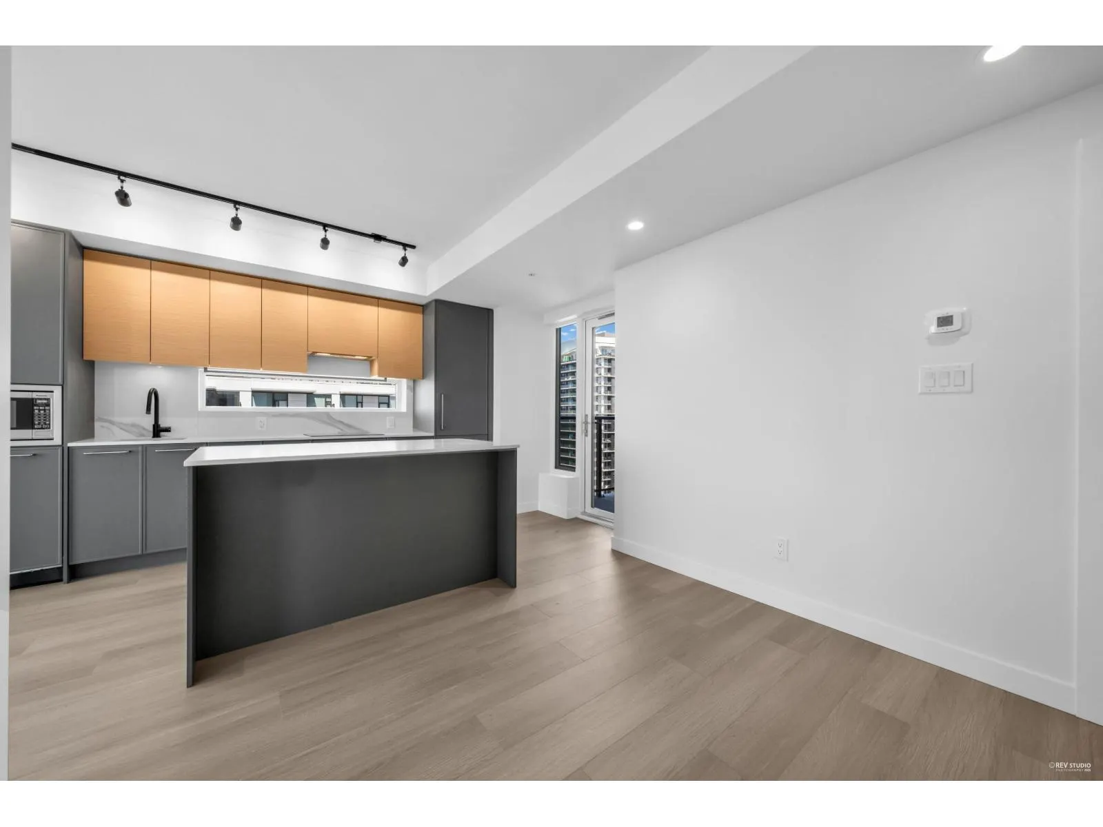 3303 13725 GEORGE JUNCTION STREET