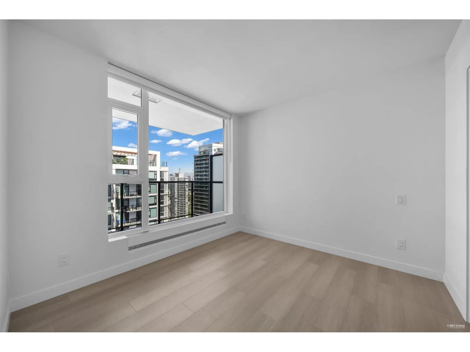 3303 13725 GEORGE JUNCTION STREET