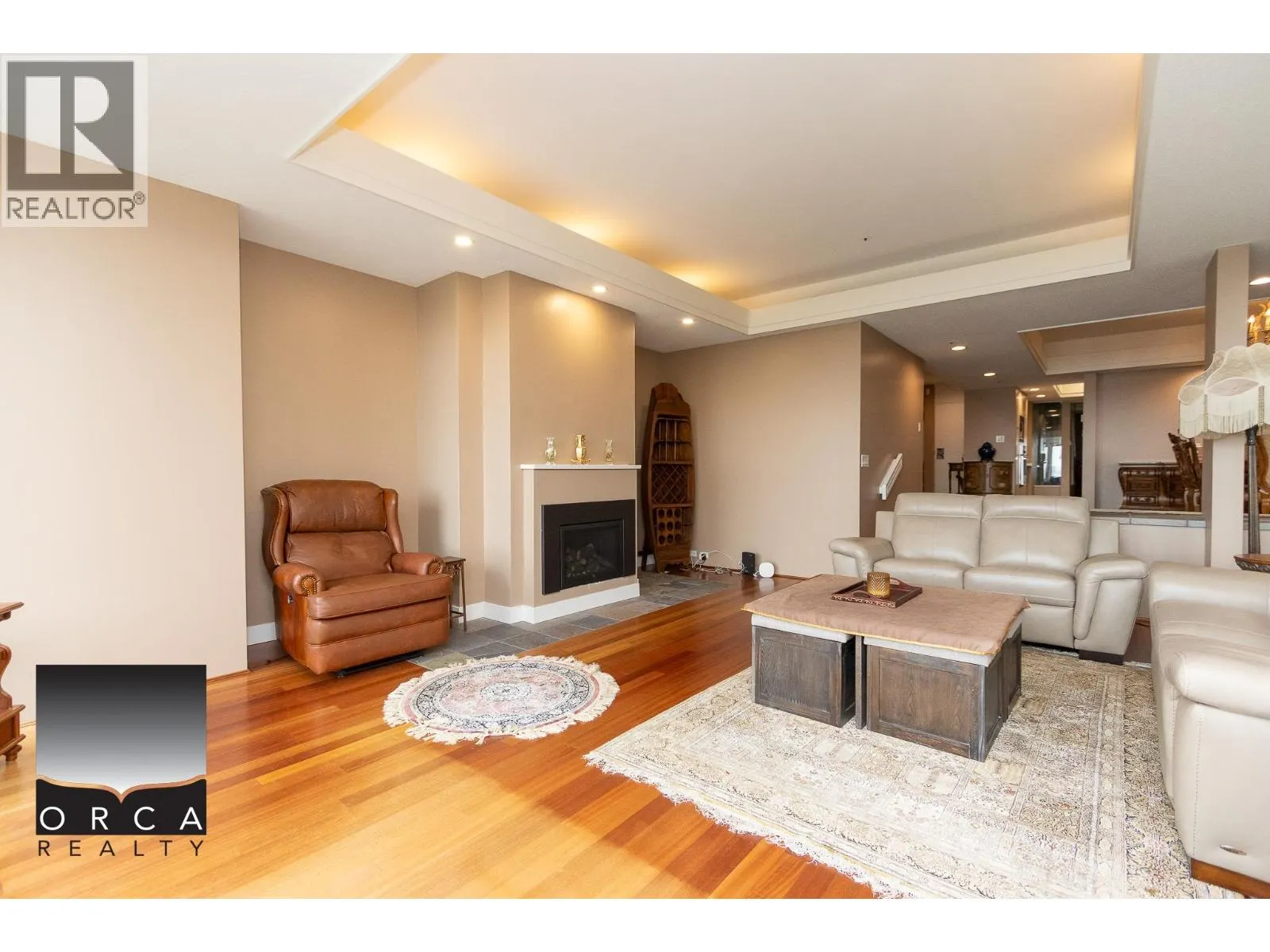 2424 BELLEVUE AVENUE