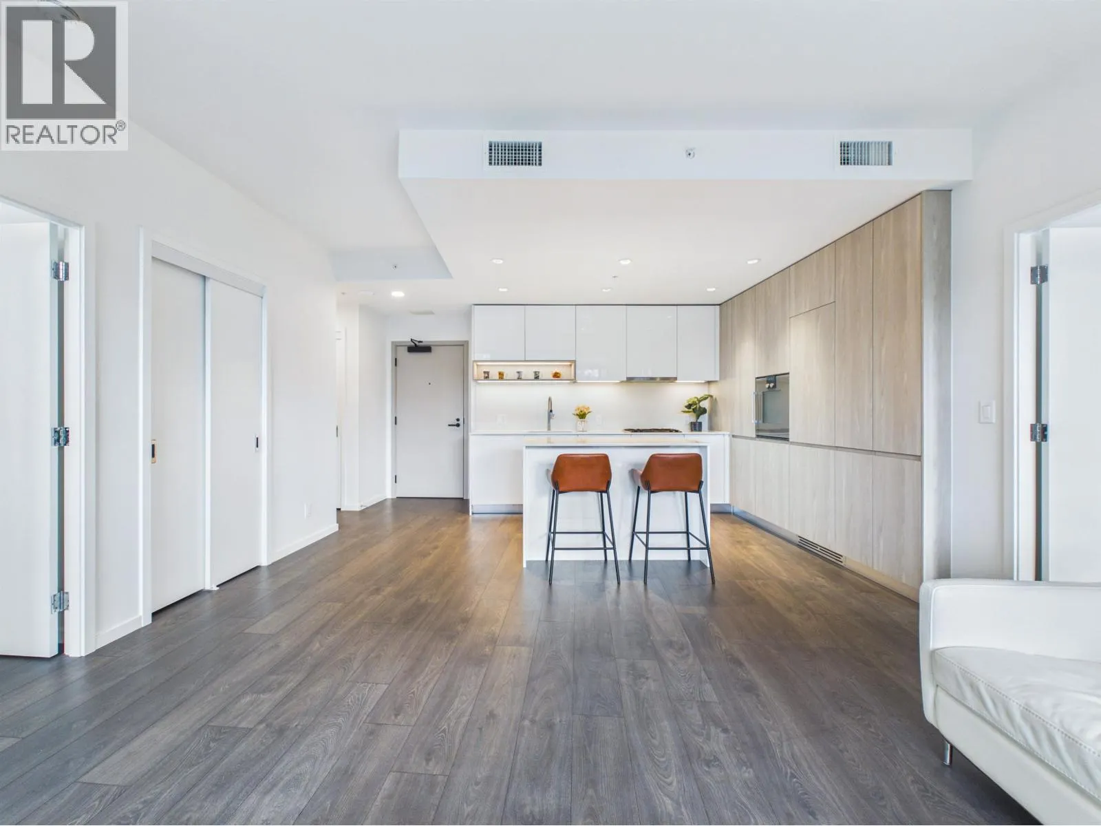 206 6788 MINORU BOULEVARD