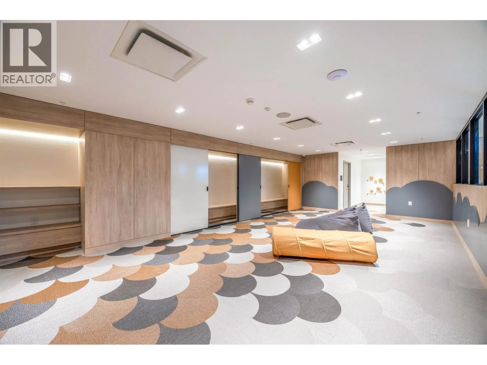 206 6788 MINORU BOULEVARD