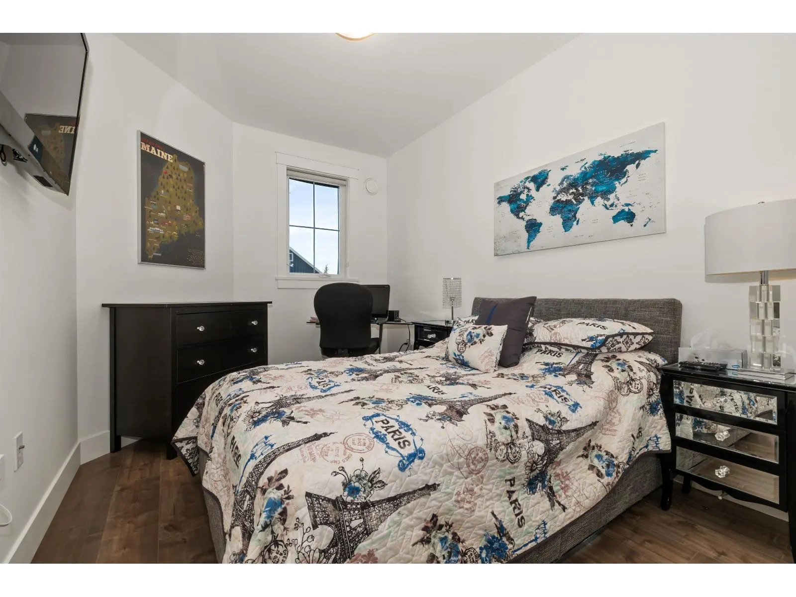 205 5384 TYEE LANE|Garrison Crossing