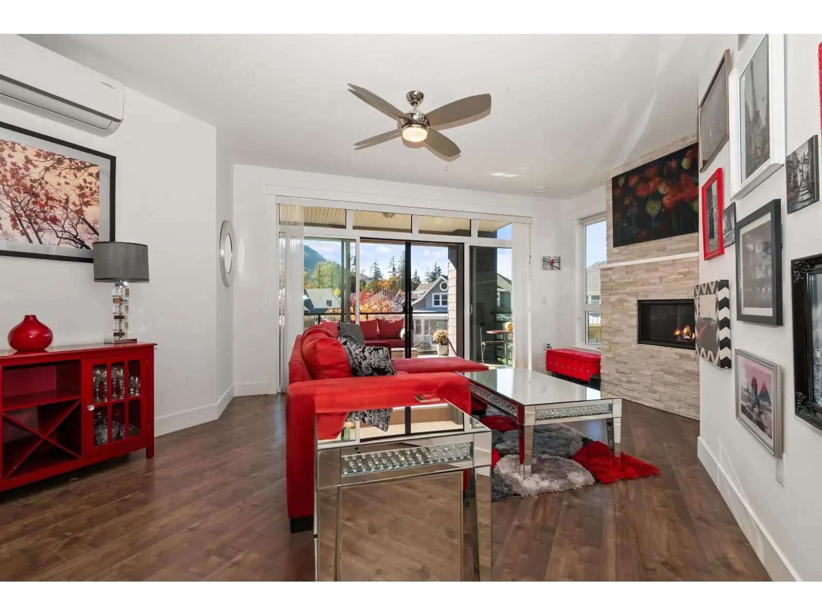 205 5384 TYEE LANE|Garrison Crossing