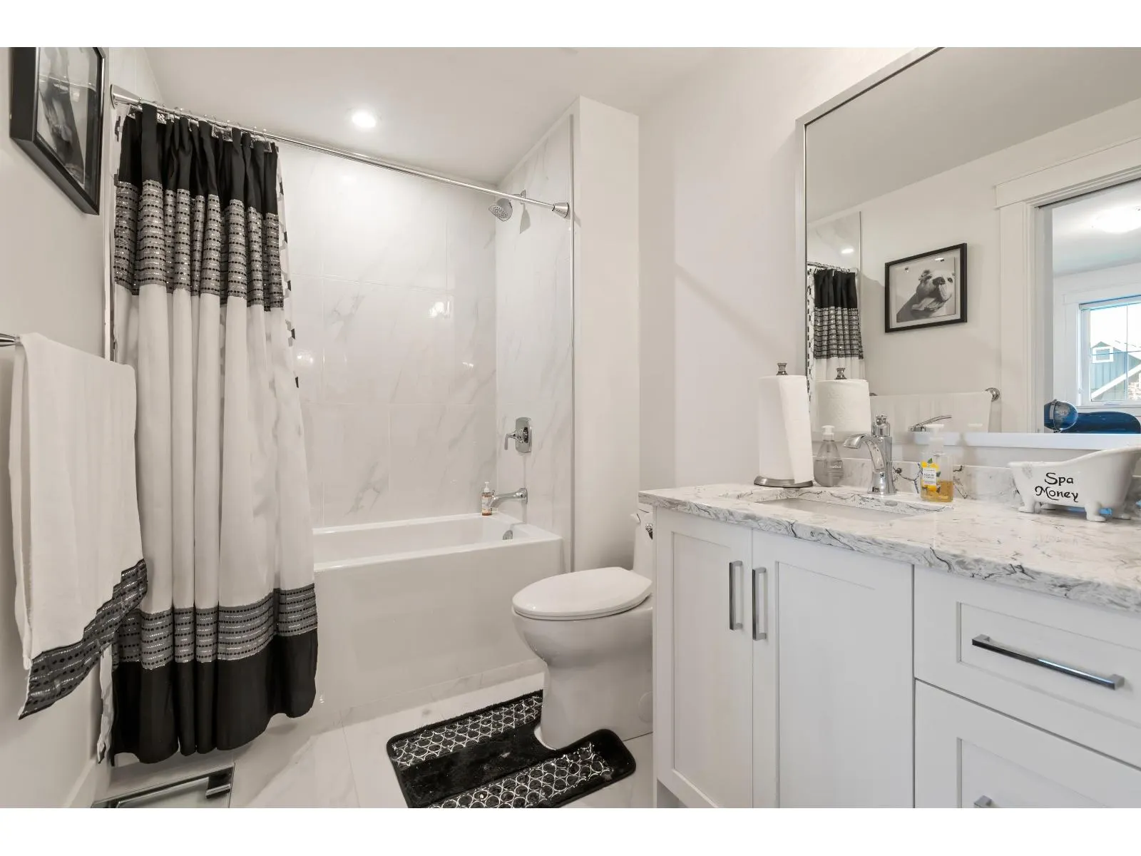 205 5384 TYEE LANE|Garrison Crossing