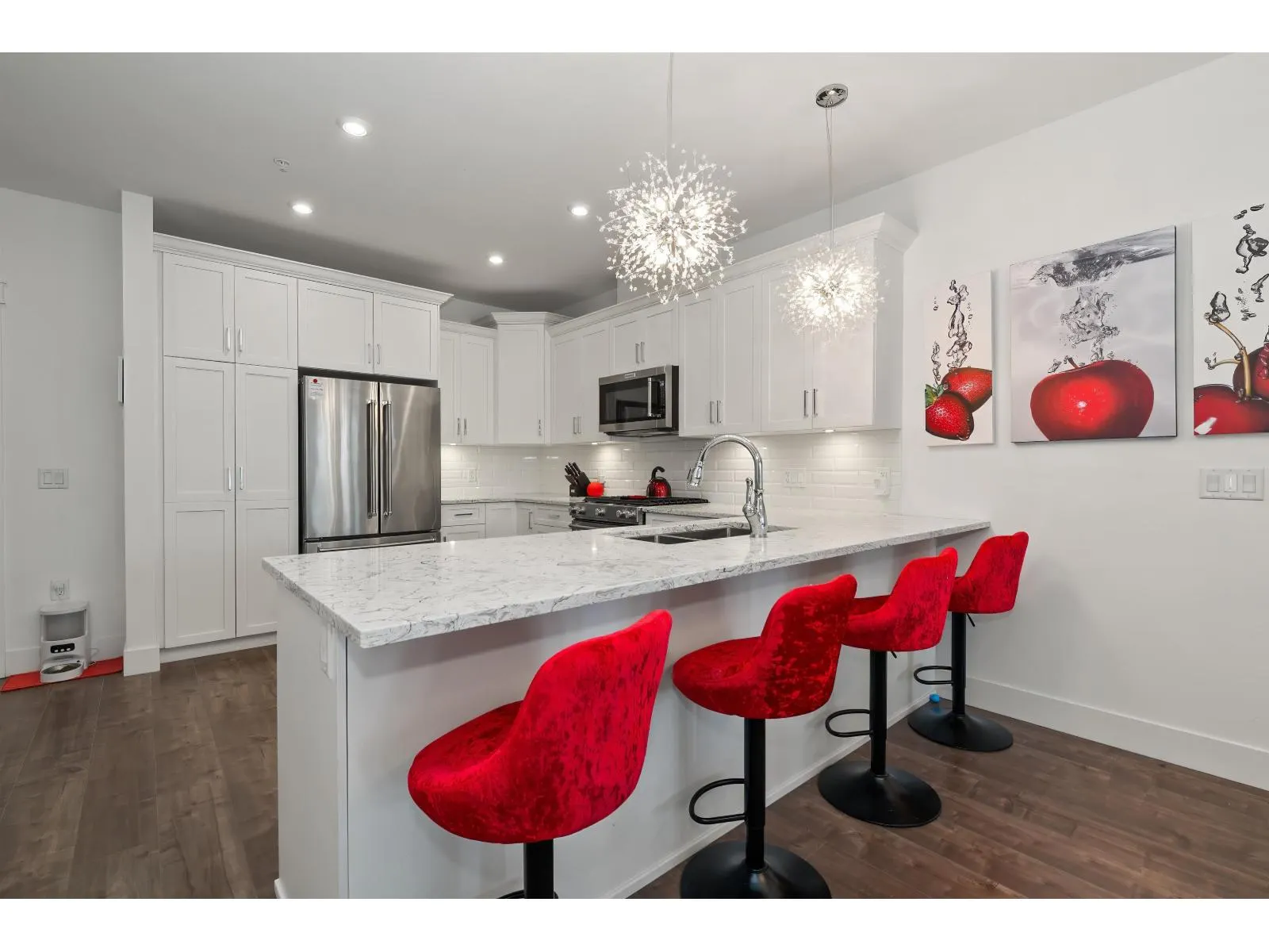 205 5384 TYEE LANE|Garrison Crossing