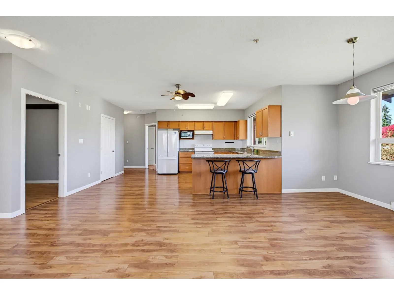 411 16068 83 AVENUE