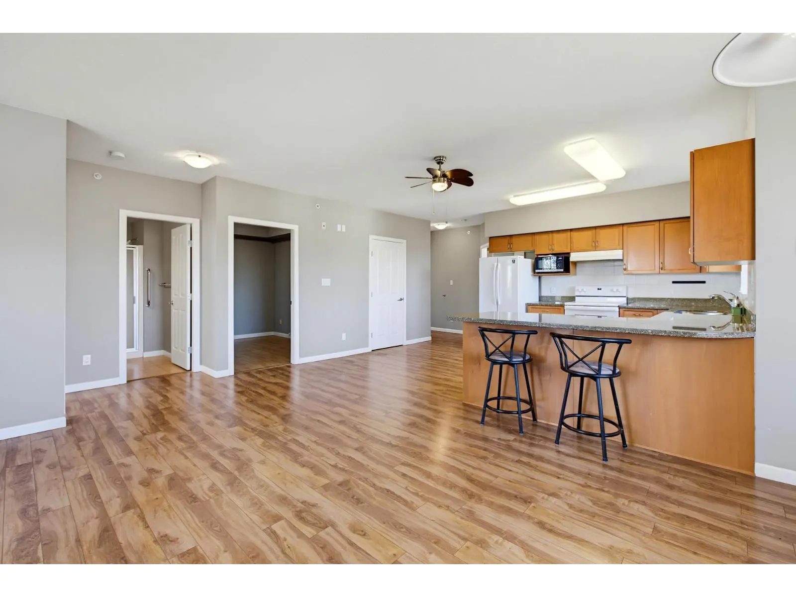 411 16068 83 AVENUE