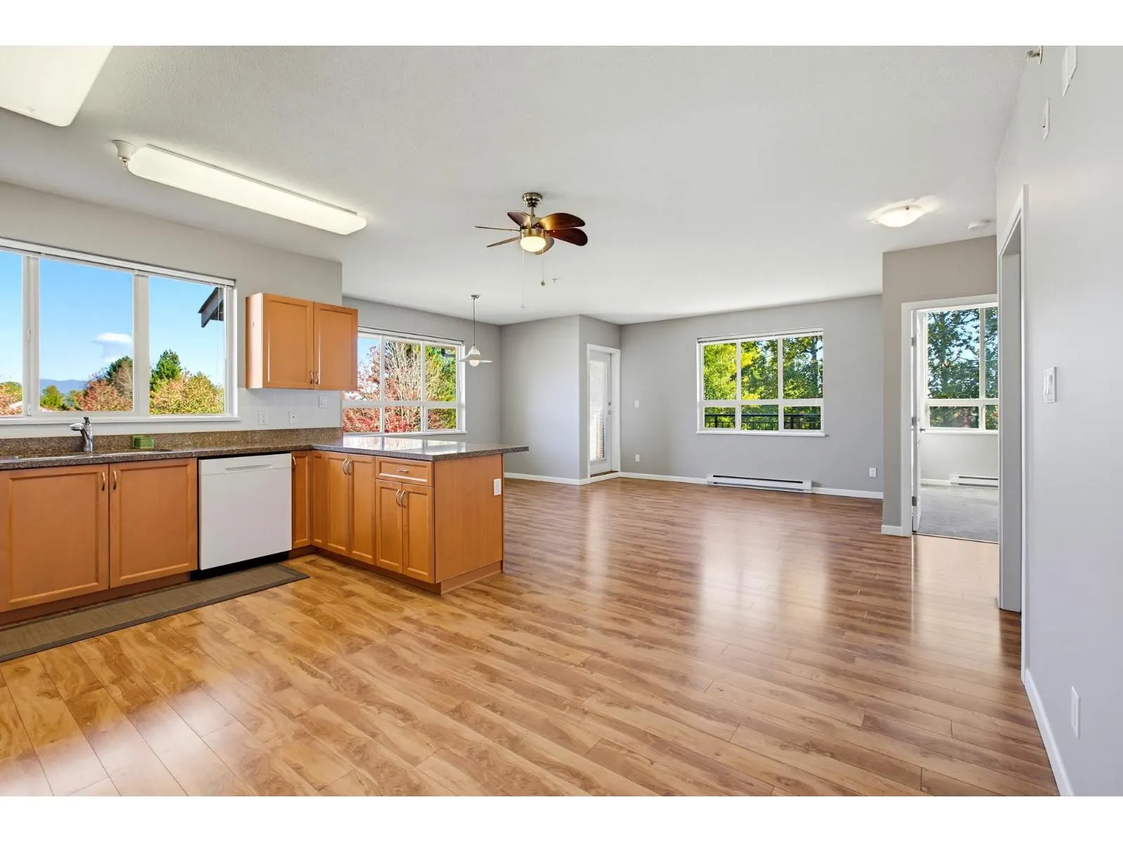 411 16068 83 AVENUE