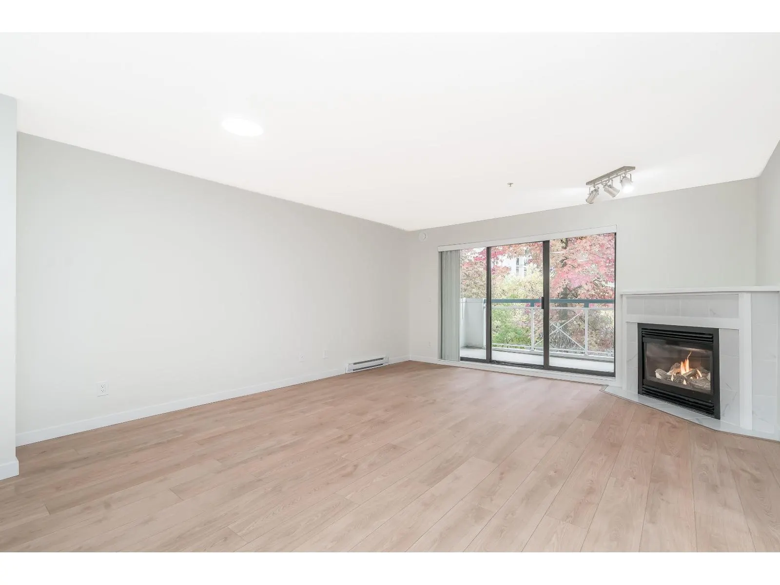 207 20268 54 AVENUE